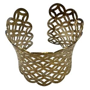🛍️ ✨5 for $15✨🛍️ Vintage Goldtone Lattice Cuff Statement Bracelet
